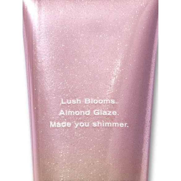 Victoria's Secret Velvet Petals Shimmer Testápoló 236 ml